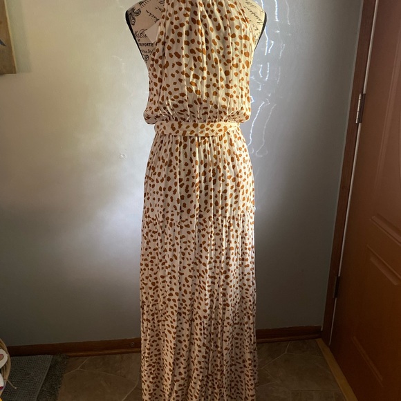 C+D+M woman’s maxi dress size medium.    New with tags - Picture 4 of 7